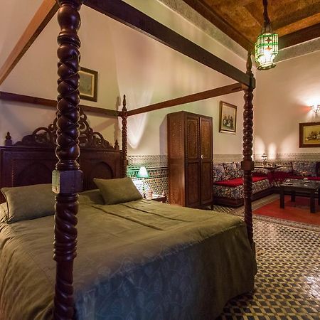 Dar Al Andalous Hotel Fez Bagian luar foto