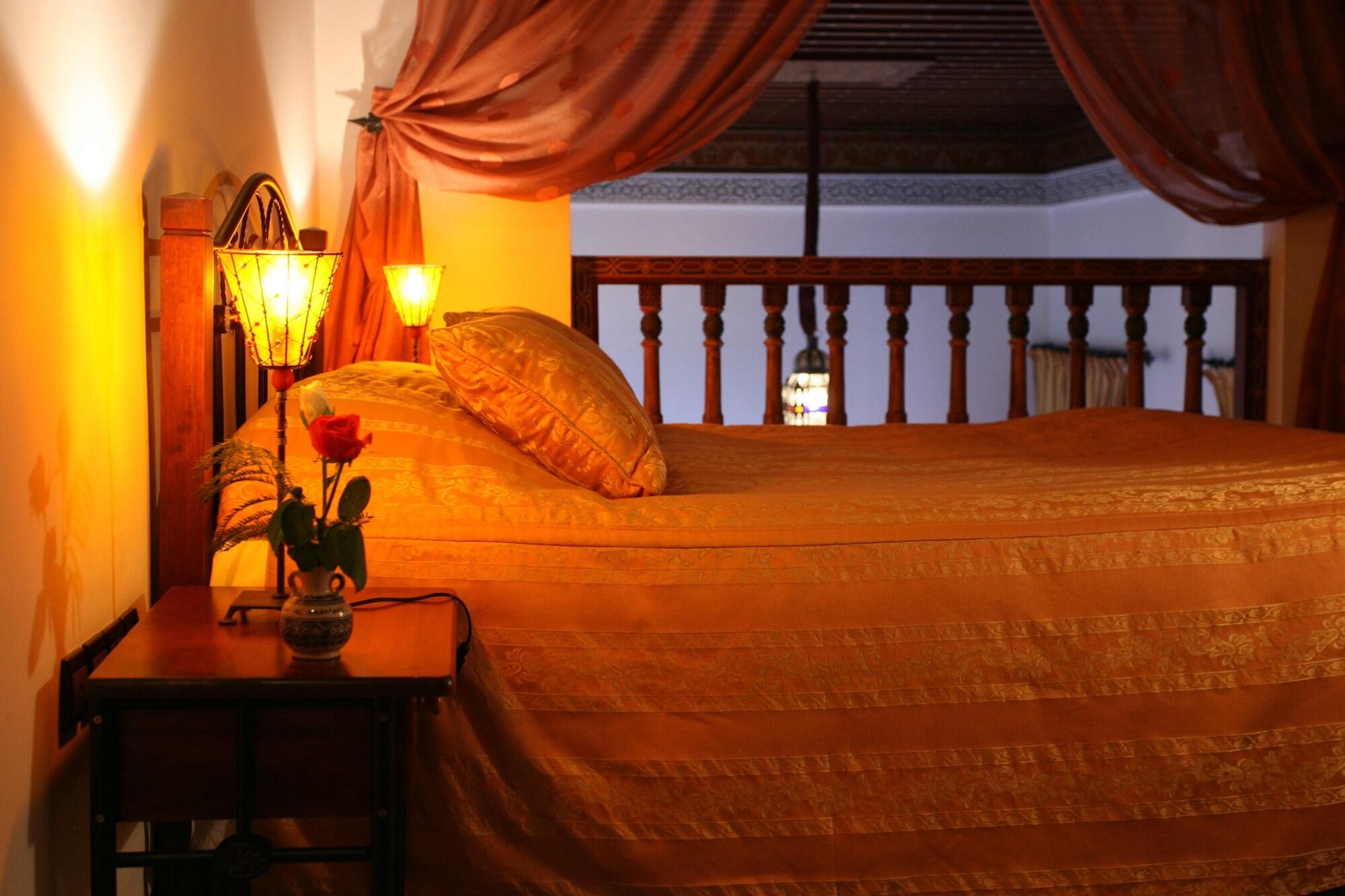 Dar Al Andalous Hotel Fez Bagian luar foto